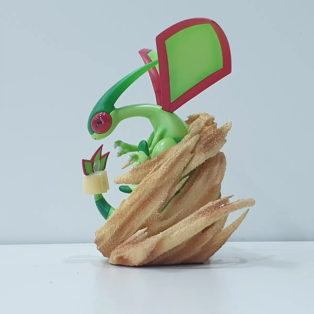 ポケモンスケールワールド　フライゴン zxzビブリバフライゴンポケモンスケールワールド1/20ポケモンレジン